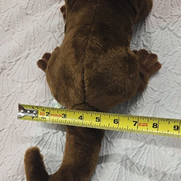 Destination Nation Plush Otter - Picture 6 of 6